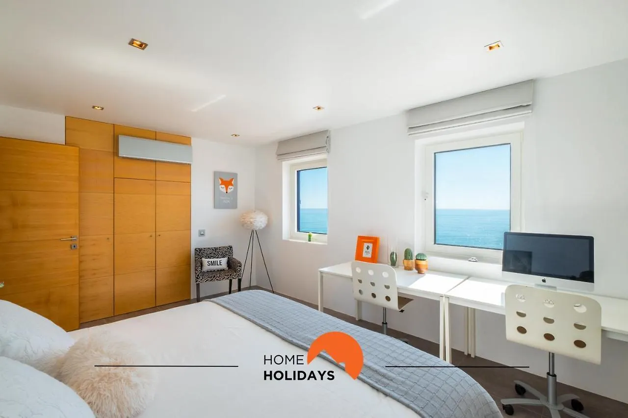 فيلة #041 Future House By Home Holidays البوفيرا