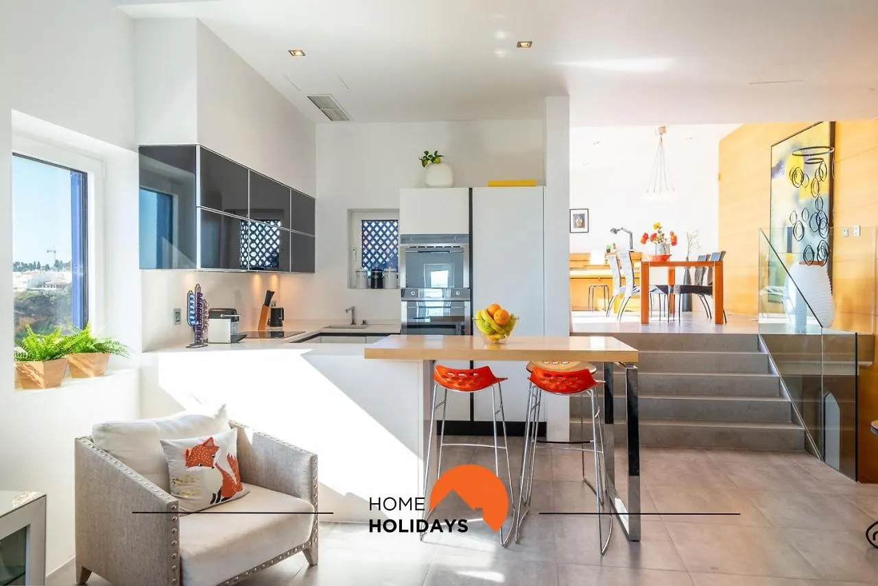 #041 Future House By Home Holidays البوفيرا