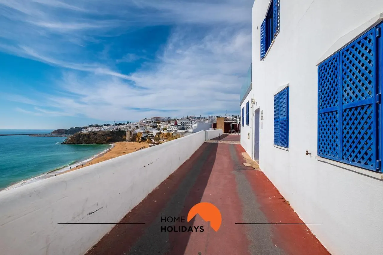 فيلة #041 Future House By Home Holidays البوفيرا